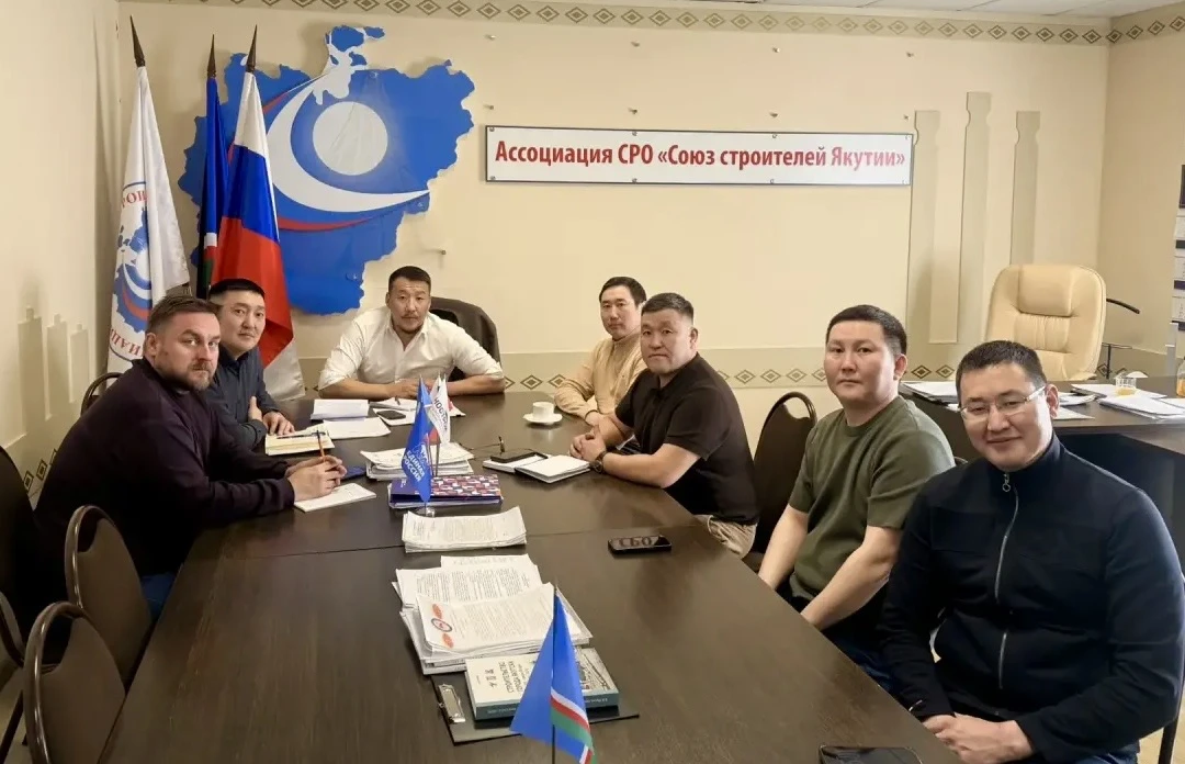 Василий Данилов провёл встречу с ведущими предприятиями Якутии, которые специализируются на строительстве линейных объектов.
